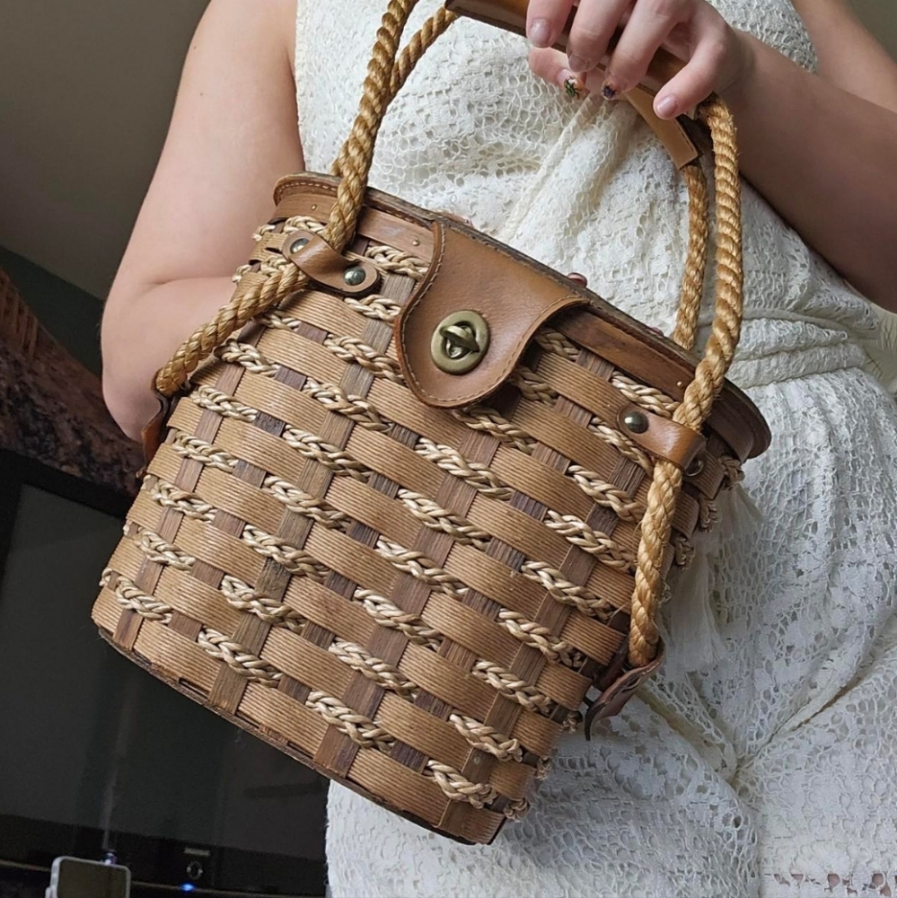 vintage picnic basket purse